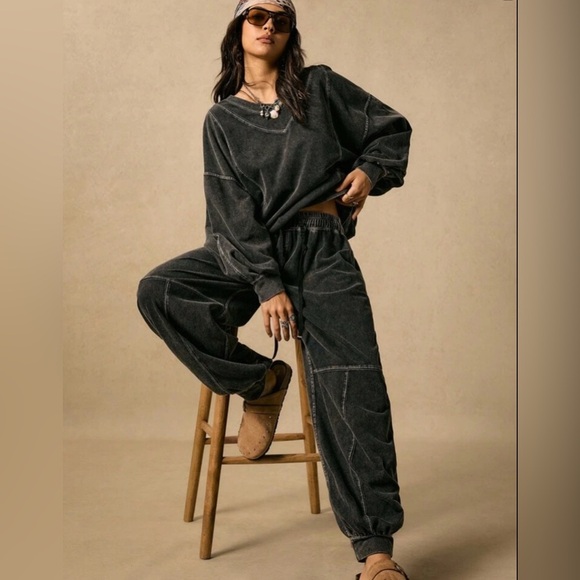 ✨NEW Bohemian sweatshirt pants suit -  Black  stone wash - Two-Piece Set - Picture 3 of 8